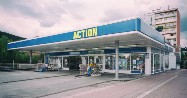 Action je najavio dolazak u Hrvatsku.